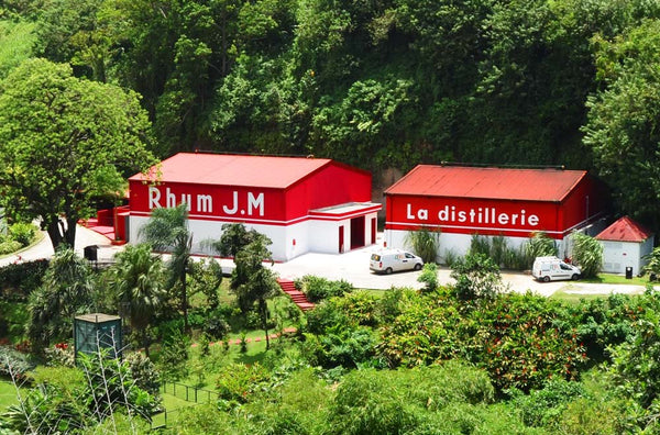 Discover the Rich Heritage and masterful Craft of JM Rhum Vieux Vo Terr Volcan Rum - Liquor Wine Cave
